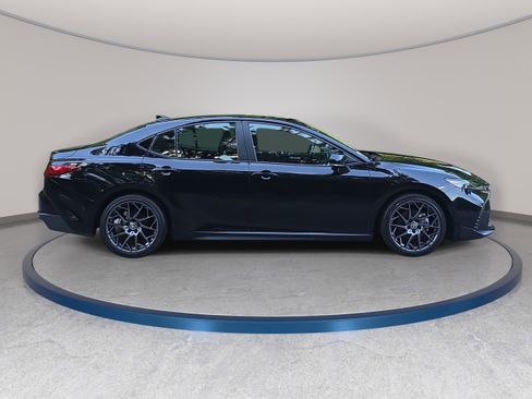 Certified 2025 Toyota Camry SE w/ Convenience Package FWD image 4