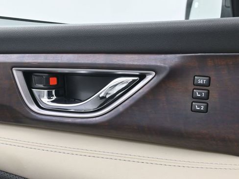 Used 2021 Subaru Ascent Touring w/ Popular Package #2A image 13