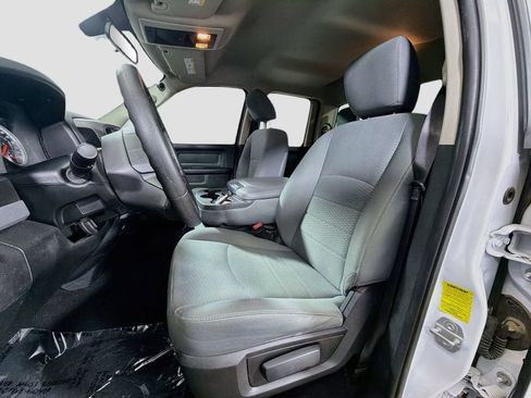Used 2018 RAM 1500 Express RWD image 20