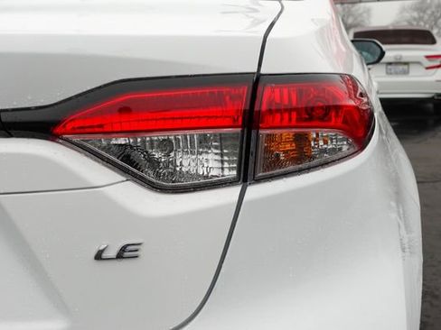 Certified 2023 Toyota Corolla LE image 9