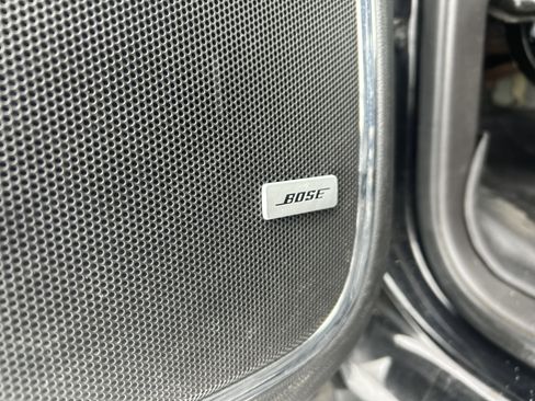 Used 2015 GMC Yukon XL SLE image 24