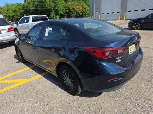 Used 2018 MAZDA MAZDA3 Sport FWD image 8