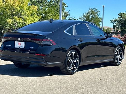 Used 2023 Honda Accord Sport image 4
