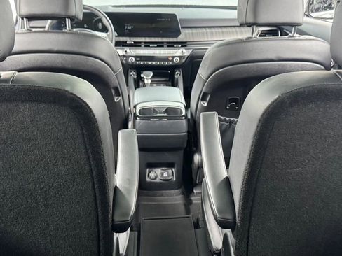 Used 2024 Kia Telluride SX Prestige AWD/4WD image 19