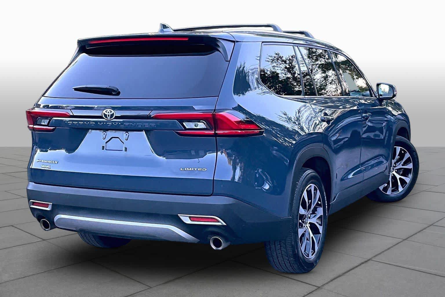 Certified 2024 Toyota Grand Highlander AWD Hybrid image 12