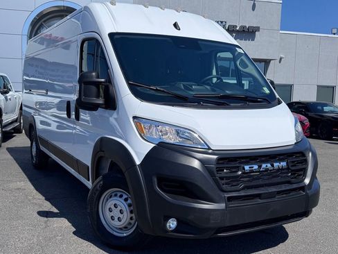 Used 2025 RAM ProMaster 3500 w/ Convenience Group FWD image 1