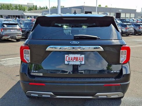 Certified 2023 Ford Explorer XLT w/ Equipment Group 202A AWD/4WD image 5
