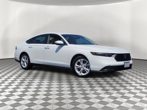 Certified 2025 Honda Accord LX image 2