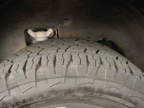 Used 2025 Honda Pilot TrailSport image 31