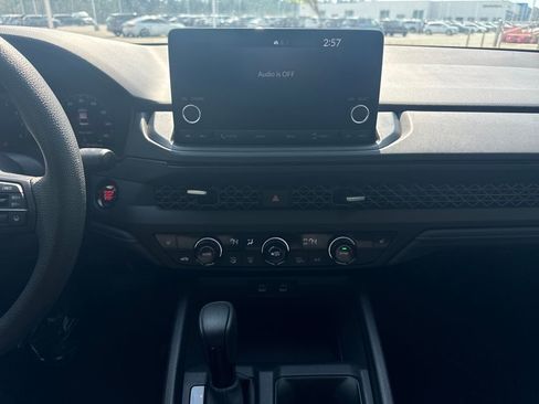 Used 2025 Honda Accord SE image 17
