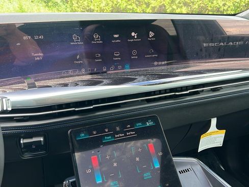 New 2026 Cadillac Escalade IQL Sport 1 image 34