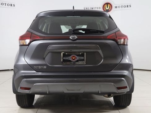 Used 2024 Nissan Kicks S FWD image 37