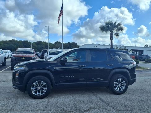 Used 2025 Chevrolet Equinox LT FWD image 24