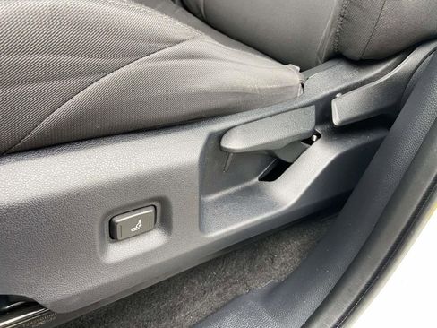 Used 2024 Toyota Tacoma SR w/ SR Upgrade Package image 14