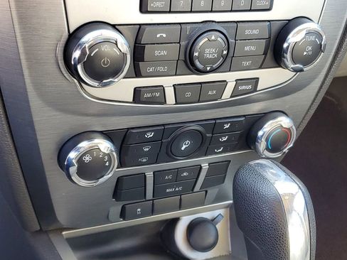 Used 2010 Ford Fusion SE image 16