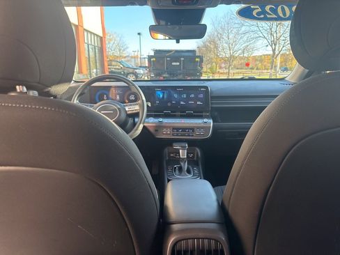 Used 2025 Hyundai Kona SEL image 36