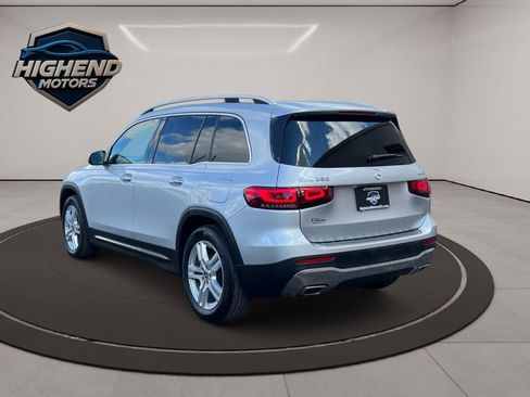 Used 2020 Mercedes-Benz GLB 250 4MATIC w/ Premium Package image 4
