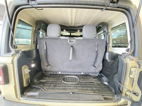 Used 2025 Jeep Wrangler Sport AWD/4WD image 24