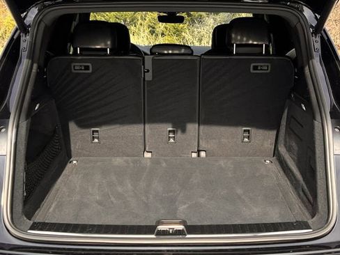 Used 2023 Porsche Cayenne image 29