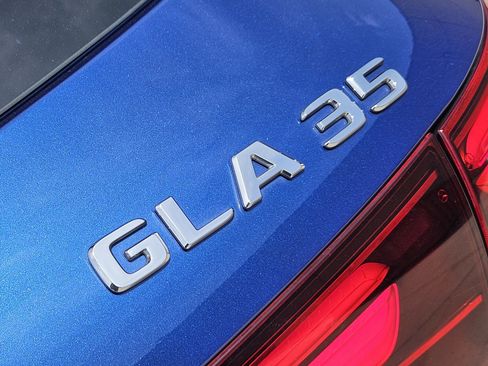 Used 2024 Mercedes-Benz GLA 35 AMG 4MATIC image 10