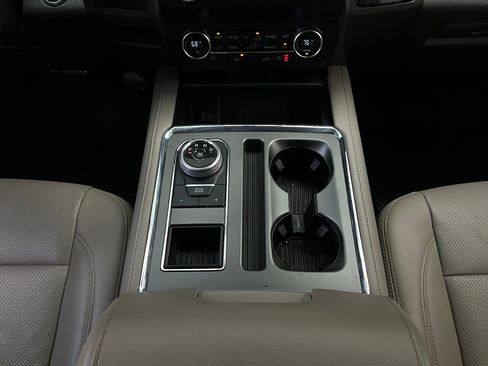 Used 2020 Ford Expedition XLT w/ Equipment Group 202A image 15