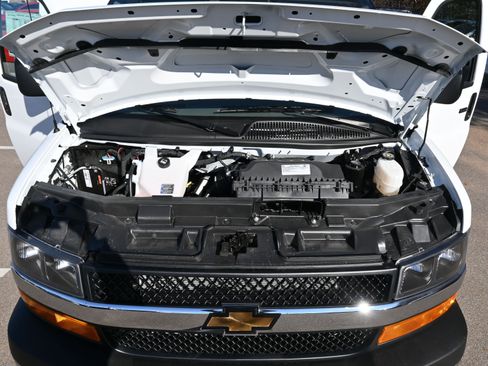 New 2025 Chevrolet Express 2500 w/ Driver Convenience Package image 22