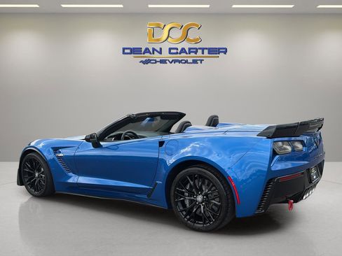 Used 2015 Chevrolet Corvette Z06 w/ 3LZ Preferred Equipment Group RWD image 3