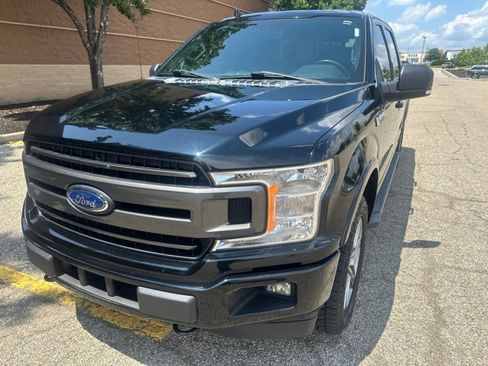 Used 2018 Ford F150 XLT w/ Equipment Group 302A Luxury AWD/4WD image 14