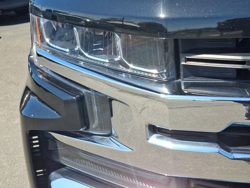 Used 2020 Chevrolet Silverado 1500 LT image 9