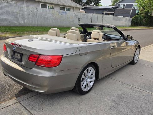 Used 2011 BMW 328i Convertible RWD image 11