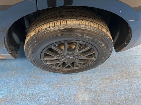 Used 2016 Chevrolet Equinox LT w/ Convenience Package image 18