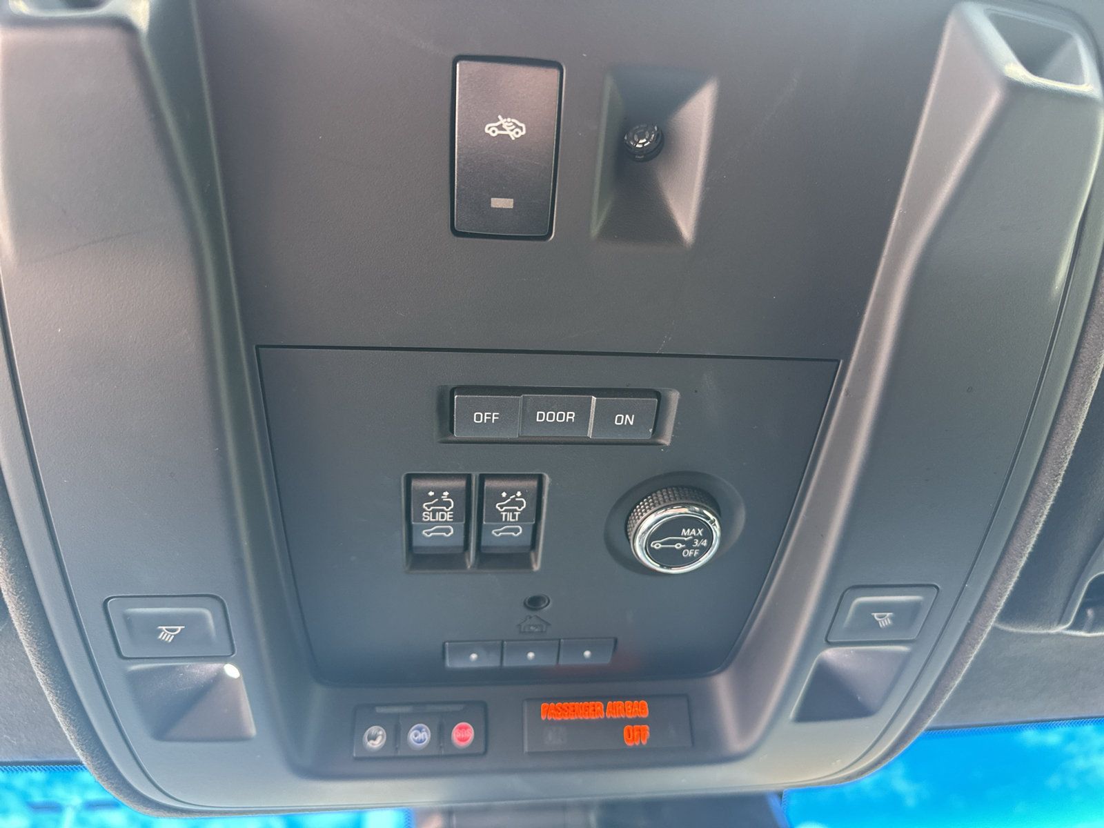 Used 2019 Cadillac Escalade ESV Platinum AWD/4WD image 27