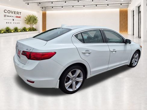 Used 2015 Acura ILX w/ Technology Package FWD image 10