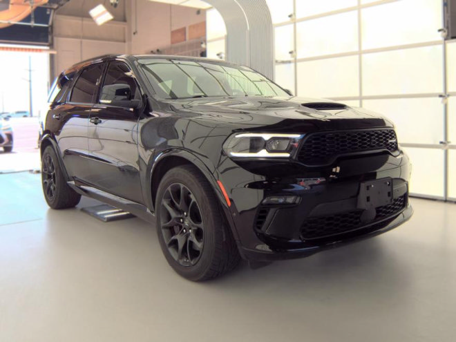 Used 2021 Dodge Durango R/T w/ Tow 'N Go Group AWD/4WD image 3