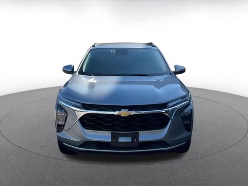 Used 2025 Chevrolet Trax LT image 5