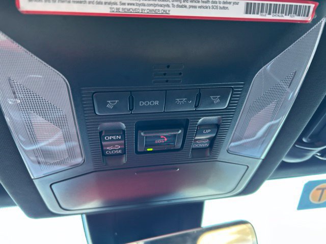 Used 2022 Toyota RAV4 XSE AWD/4WD image 26