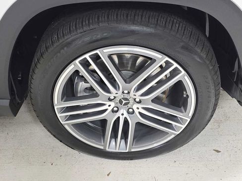 Used 2026 Mercedes-Benz GLS 450 4MATIC image 11