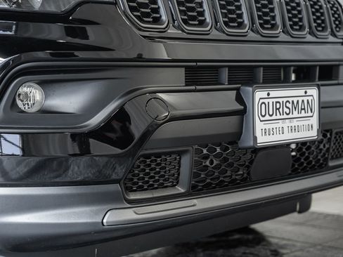 New 2026 Jeep Compass Latitude image 11
