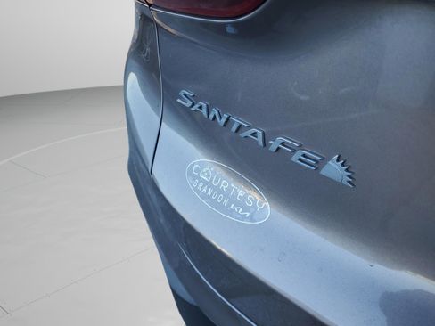 Used 2019 Hyundai Santa Fe SEL image 9