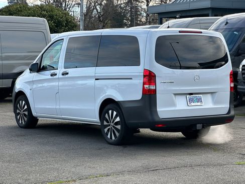 Used 2023 Mercedes-Benz Metris Passenger image 6