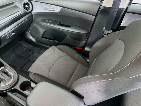 Used 2024 Kia Forte LXS image 21