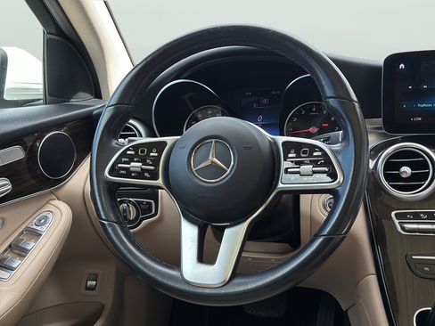 Used 2022 Mercedes-Benz GLC 300 image 19