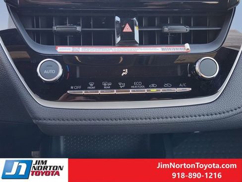 Used 2024 Toyota Corolla SE image 22