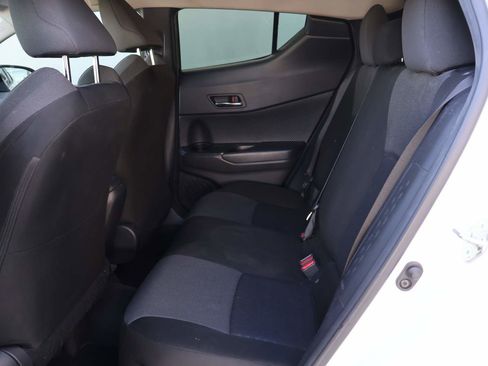 Used 2020 Toyota C-HR LE image 10