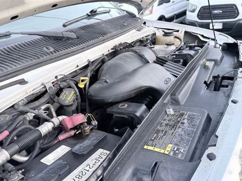 Used 2012 Ford E-250 and Econoline 250 w/ Commercial Cargo Van Pkg RWD image 39
