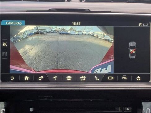 Used 2017 Jaguar F-PACE R-Sport image 15