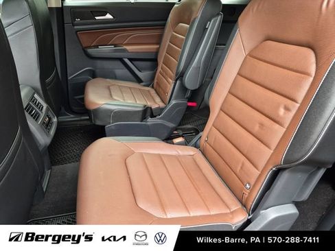 Certified 2023 Volkswagen Atlas SEL Premium AWD/4WD image 24