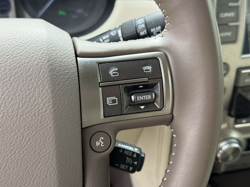 Used 2019 Lexus GX 460 Premium w/ Premium Package AWD/4WD image 17