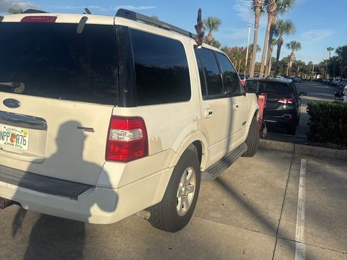 Used 2008 Ford Expedition XLT image 15