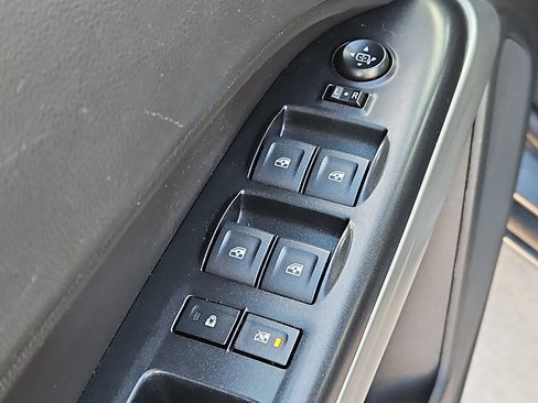 Used 2022 Chevrolet Colorado LT w/ Luxury Package image 13